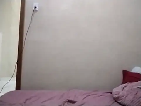 Luci foxx online show from February 3, 2026, 4:43 am