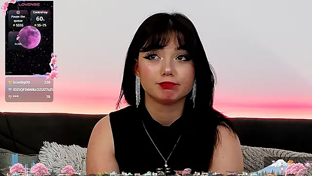 AveryWillow online show from February 5, 2025, 6:48 pm