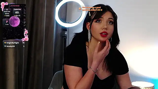 AveryWillow online show from February 27, 2025, 7:26 pm