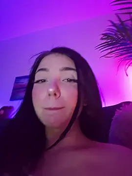 AveryWillow online show from February 23, 2026, 3:15 am