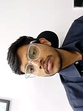 skinnyyyyyyyyy online show from January 20, 2025, 3:39 pm