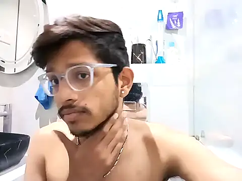 skinnyyyyyyyyy online show from February 2, 2025, 3:10 am