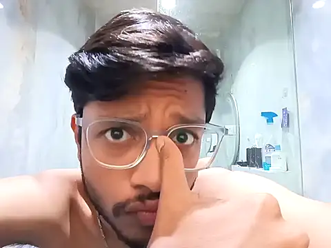 skinnyyyyyyyyy online show from February 5, 2025, 3:55 am