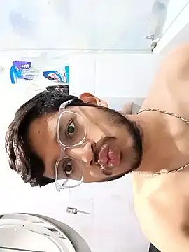 skinnyyyyyyyyy online show from February 15, 2025, 2:58 am