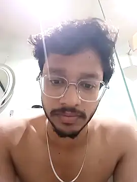 skinnyyyyyyyyy online show from May 11, 2026, 4:40 am