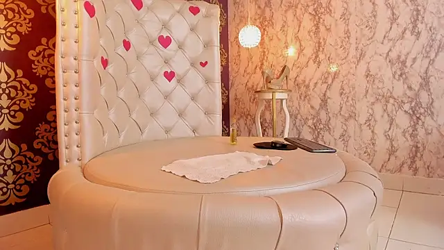 Selenecollins online show from March 6, 2025, 3:45 pm