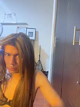 Rouse Hilton online show from October 15, 2025, 7:36 pm