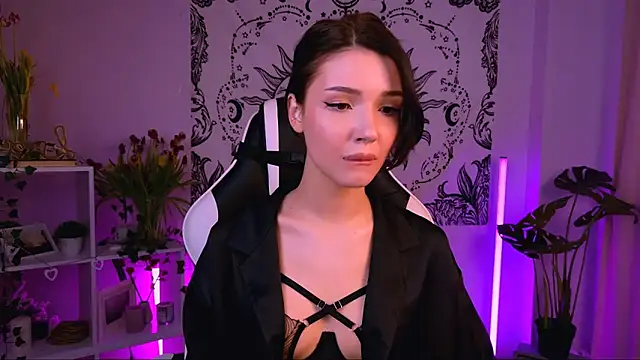 EmmaKeam online show from March 16, 2025, 5:36 am