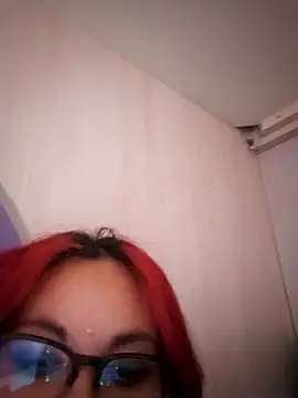 abril ch  online show from January 17, 2025, 6:12 pm