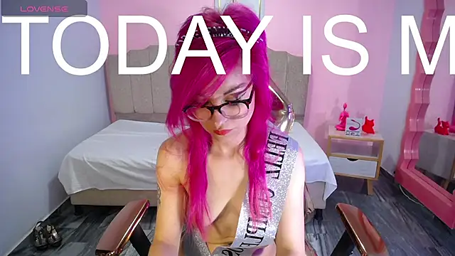 abril ch  online show from September 25, 2025, 10:52 am