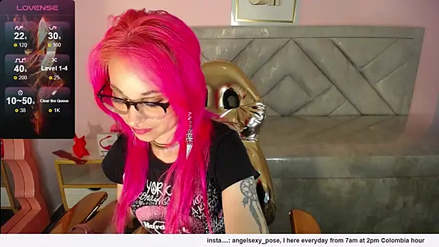 abril ch  online show from February 9, 2026, 12:42 pm