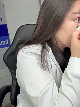 NATHALIA-28  online show from March 18, 2026, 12:30 pm