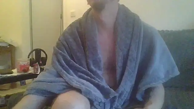 Snapshot of mohican69hot chatting on April 2, 2026, 6:33 am mohican69hot online show from April 2, 2026, 6:33 am