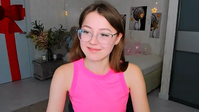 SereneFlame online show from February 20, 2025, 10:37 pm