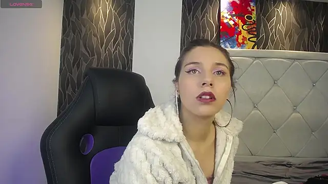 1Sloppy Fox4 online show from November 16, 2025, 7:03 am