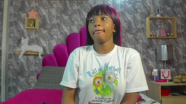 EMMAPARISS online show from November 6, 2025, 11:55 am