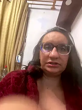 gloria7v05 online show from October 16, 2025, 2:12 am