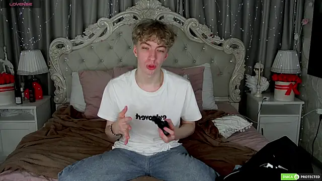 TrevorBenson online show from October 5, 2025, 9:07 am