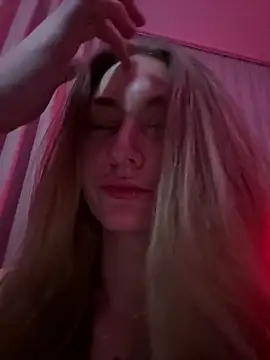 lady curls online show from February 28, 2026, 9:49 pm