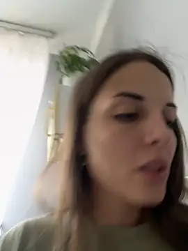 AmiLavs online show from September 12, 2025, 10:59 am