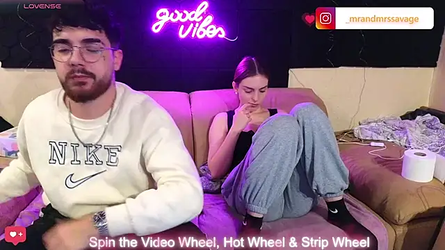 MrAndMrsSavage online show from January 4, 2025, 8:27 pm