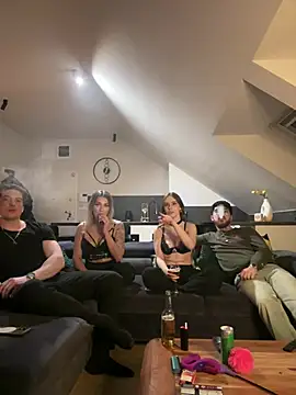 MrAndMrsSavage online show from March 13, 2025, 5:39 pm