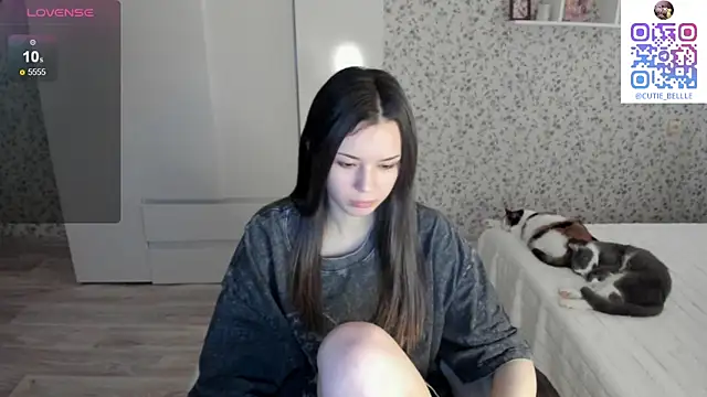 young belle  online show from October 7, 2025, 11:07 am