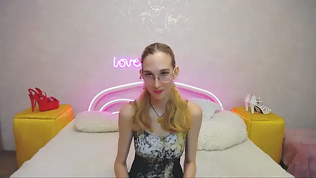 KlaryBrait online show from January 24, 2025, 1:36 pm