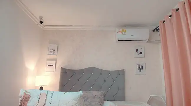 brooklove doll online show from March 4, 2025, 11:32 pm