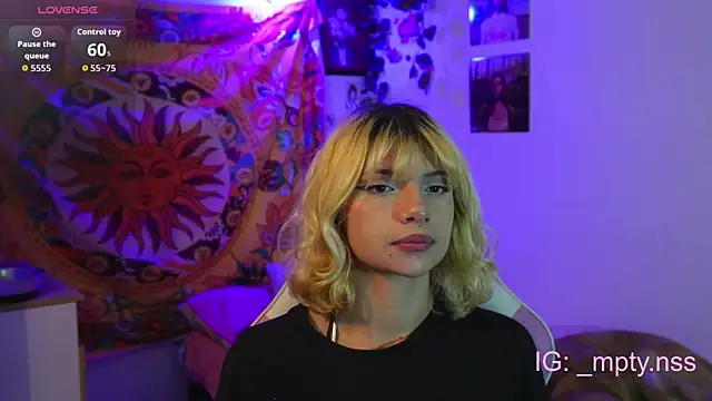 HiScarlett online show from October 2, 2025, 11:23 pm