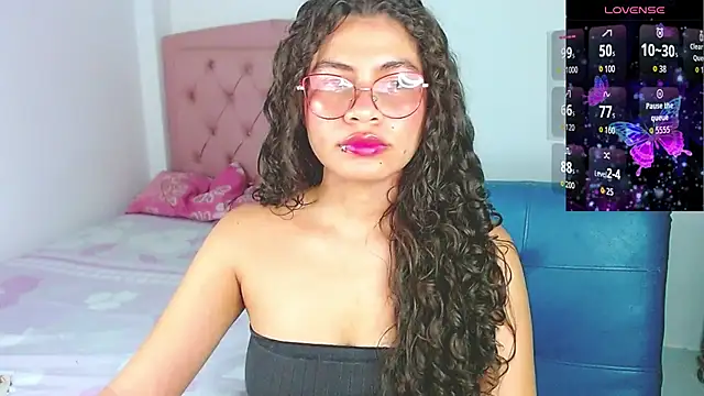 Cynthia hazel online show from November 13, 2025, 5:06 am