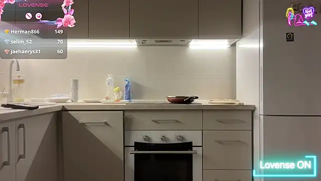 YeKaterinas online show from April 21, 2026, 1:42 am