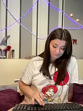 Snapshot of Jadelli chatting on February 13, 2025, 2:01 am Jadelli online show from February 13, 2025, 2:01 am