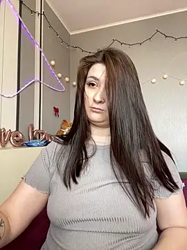 Snapshot of Jadelli chatting on February 19, 2025, 11:06 am Jadelli online show from February 19, 2025, 11:06 am