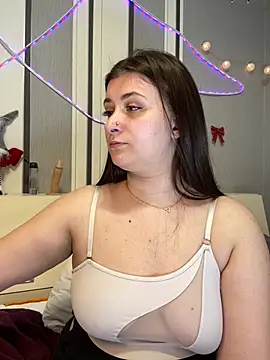 Snapshot of Jadelli chatting on February 25, 2025, 6:42 pm Jadelli online show from February 25, 2025, 6:42 pm