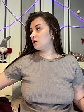 Snapshot of Jadelli chatting on February 28, 2025, 6:09 pm Jadelli online show from February 28, 2025, 6:09 pm