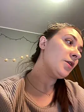 Snapshot of Jadelli chatting on March 2, 2025, 7:23 pm Jadelli online show from March 2, 2025, 7:23 pm