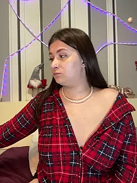 Snapshot of Jadelli chatting on March 6, 2025, 6:05 pm Jadelli online show from March 6, 2025, 6:05 pm