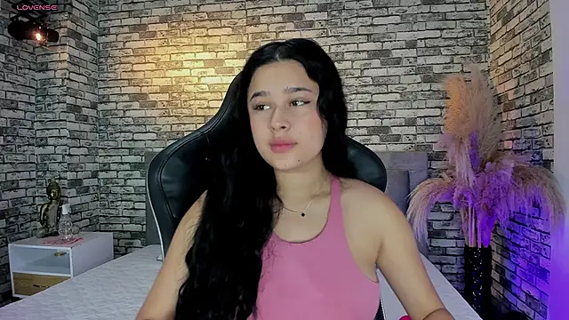 Snapshot of ariadna_milano chatting on January 11, 2025, 12:40 pm ariadna milano online show from January 11, 2025, 12:40 pm