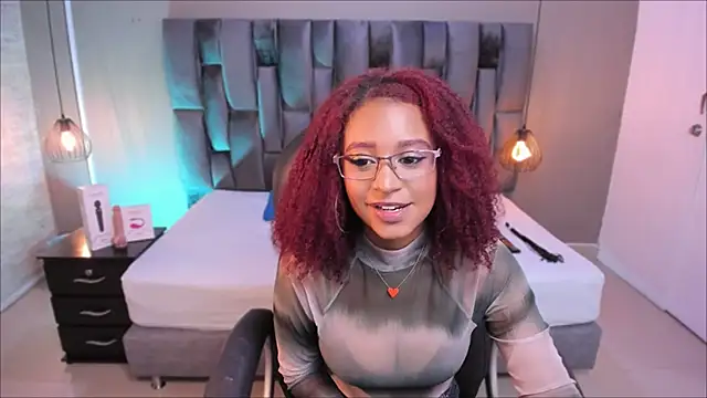 Lorena Vieira  online show from January 23, 2025, 7:40 pm