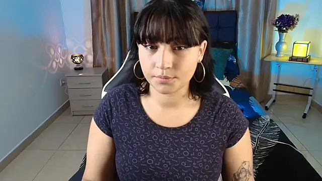 Snapshot of Pauilina chatting on December 5, 2024, 1:06 pm Pauilina online show from December 5, 2024, 1:06 pm