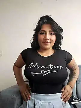 Snapshot of Pauilina chatting on December 20, 2024, 7:07 pm Pauilina online show from December 20, 2024, 7:07 pm