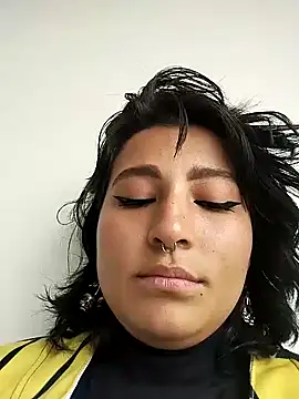 Snapshot of Pauilina chatting on December 27, 2024, 8:18 pm Pauilina online show from December 27, 2024, 8:18 pm