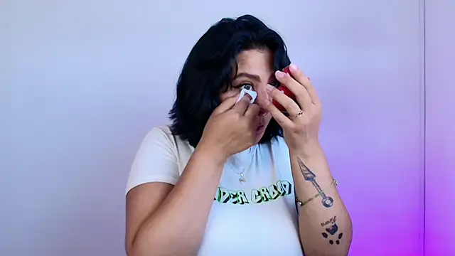 Snapshot of Pauilina chatting on January 23, 2025, 1:35 pm Pauilina online show from January 23, 2025, 1:35 pm