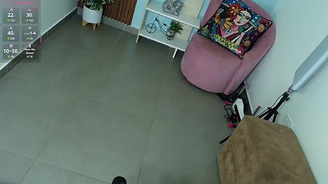 Dalila Sky online show from October 31, 2025, 6:09 pm