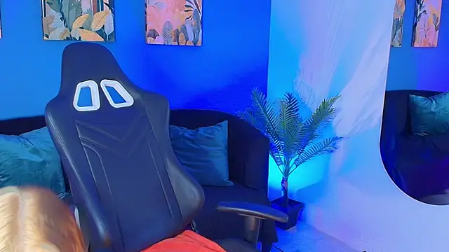 Snapshot of BRITHANY_SPARK chatting on October 1, 2025, 3:23 am BRITHANY SPARK online show from October 1, 2025, 3:23 am