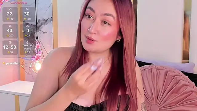 SalommeFlores online show from February 23, 2025, 12:30 am