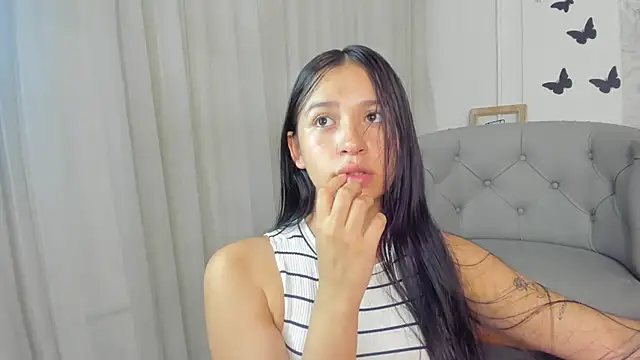 Foxy200   online show from January 12, 2025, 11:47 pm