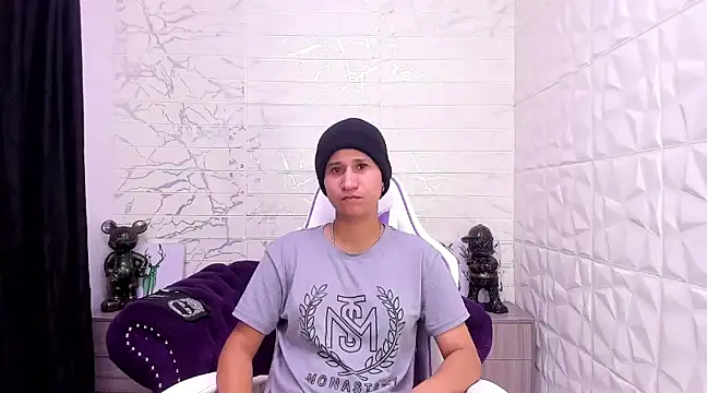 Im Milan Rs online show from February 10, 2025, 12:08 am