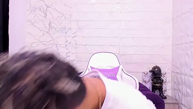 Im Milan Rs online show from February 20, 2025, 12:08 am